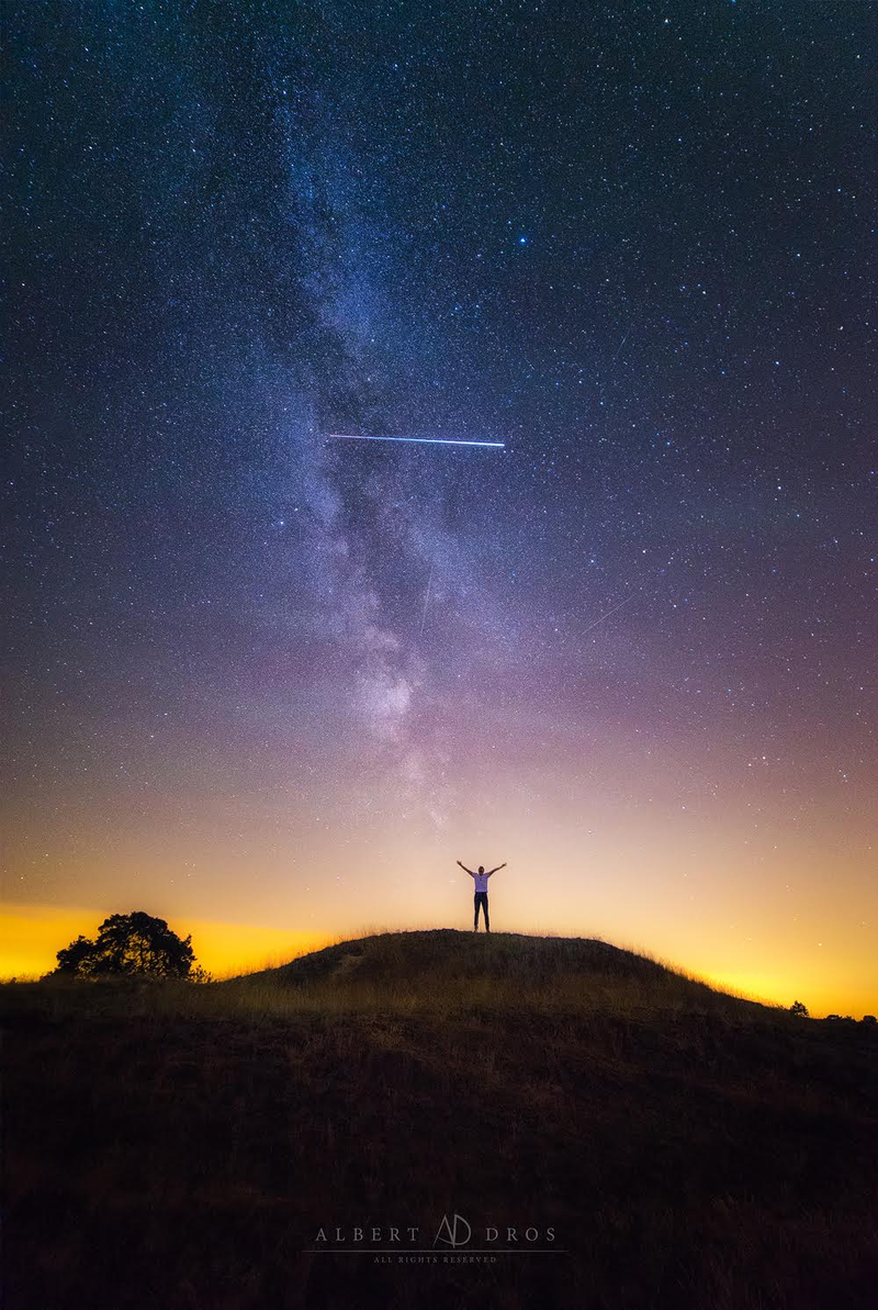 Illustration for article titled The ISS Photobombed This Photographer's Perseid Meteor Shower Shoot